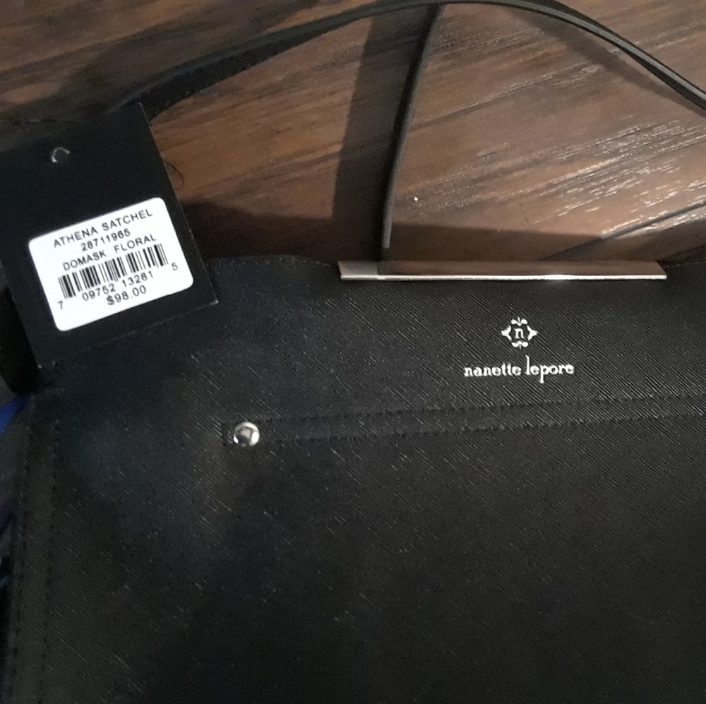 Purse - Picture 5 of 5
